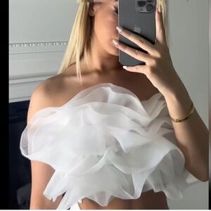 ZARA ORGANZA BANDEAU TOP
Strapless BLOGGER FAVORITE